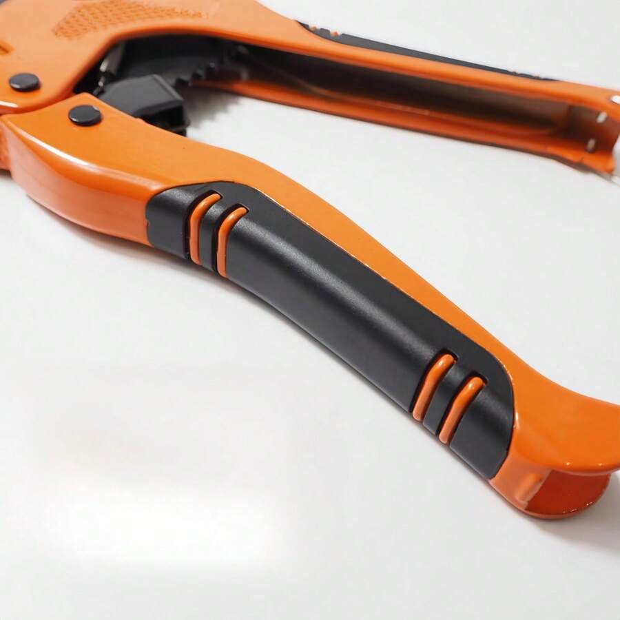 AIRAJ PVC Cutting Ratchet, Type Of Pipe Cutting Machine For Cutting PVC