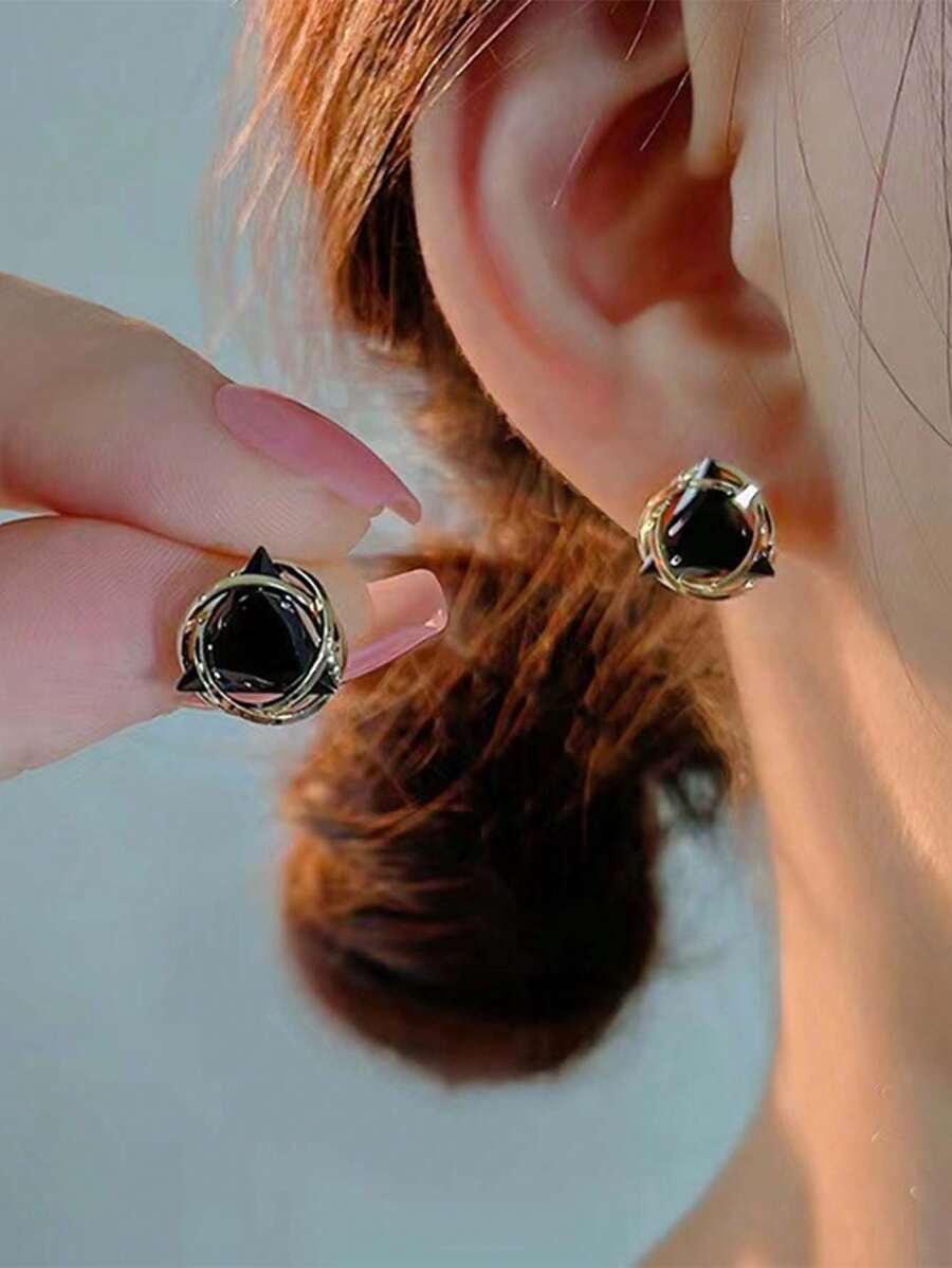 1 Cặp bông tai hình tam giác đính đá Zirconia cao cấp, thanh lịch và đa năng - màu đen - Xem 1