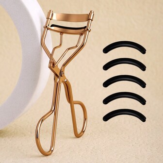 1pc Portable Gold Eyelash Curler With 5 Silicone Pads, 1pc Stainless Steel Eyelash Curler, Lasting Curl For Bigger Eyes, Non-Damaging To Lashes, Suitable For Daily Makeup