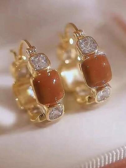 1 对欧美经典时尚、轻巧优雅的女士耳环，春季新品，简约风格