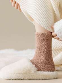 2 o 4 pares de calcetines de mujer de felpa de coral, calcetines gruesos y cálidos para estar en casa en otoño/invierno, adecuados para talla del 3.5 al 9, ideales para el postparto