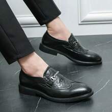 Men Business Breathable Leather Shoes With Metal Buckle, Low-Top Loafers, Brogue Carving Casual Leather Shoes For Office And Formal Occasions