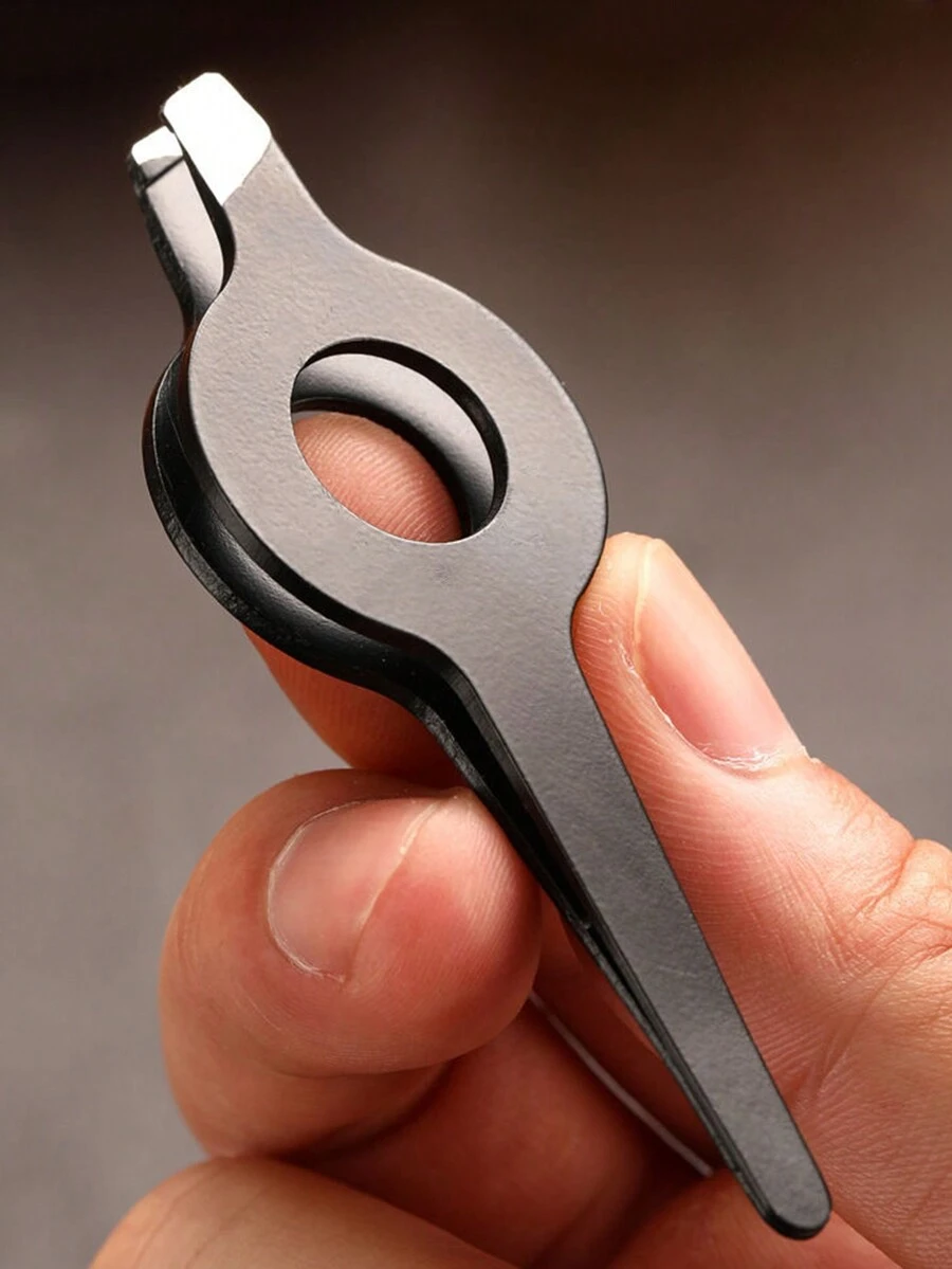 A Professional Miter Tweezer With A Hollow Handle For Eyebrow And
