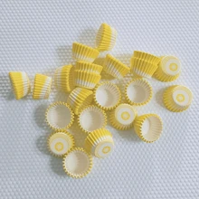 Mini moldes para cupcakes, tazas de hornear pequeñas para cupcakes, envoltorios desechables para cupcakes - Amarillo - Ver 8