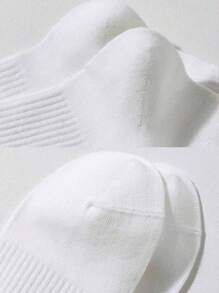 2 Paar Damen Socken, Kurze Socken, Weiße Socken, Schwarze Socken, Unsichtbare Socken, Frauen Socken, Süße Socken, Mädchen Socken, Herbst/Winter/Frühling/Sommer Socken, Atmungsaktives Netz-Design, Führungsschiene mit atmungsaktiver Lochstruktur, feuchtigkeitsableitend, weich und glatt, geeignet für verschiedene Anlässe, Sport, Lässig, Geschäft und andere tägliche Nutzung, das ganze Jahr über tragbar, Farbkombinationen sind zufällig.