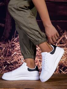 Men's Classic And Versatile Casual Shoes With White Sneakers With A Platform Soles - White and Black - View 5