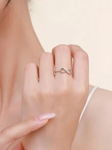 1 chiếc nhẫn đính hôn thanh lịch bằng bạc Sterling 925 thiết kế Zirconia vô cực dành cho phụ nữ, trang sức cao cấp tối giản, có nhiều kích cỡ - biểu tượng vô cực - Xem 3