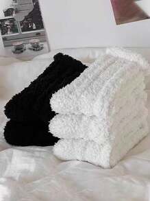 2 双女士珊瑚绒袜子，温暖厚实，适合睡眠、家居服、休闲和产后穿着，适合尺码 35-43，秋冬季 - 彩色 - 查看 2