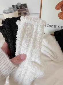 2 双女士珊瑚绒袜子，温暖厚实，适合睡眠、家居服、休闲和产后穿着，适合尺码 35-43，秋冬季 - 彩色 - 查看 4