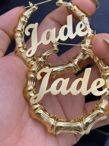 1 par de pendientes de aro de bambú con nombre en dorado - Pendientes personalizados con nombre - Pendientes con placa con nombre - Pendientes de aro grande con nombre en dorado - Regalos ideales para él, ella, novio, novia, papá, mamá, familia, amigos, para aniversario, cumpleaños, graduación, fiesta, con estilo, coloridos, vintage, sencillos, unisex, casuales