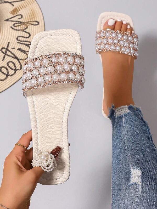 صنادل كاجوال انزلاقية للربيع والصيف الجديدة، شريط مسطح مريح للخارج، أحذية شاطئ للنساء في عيد الحب