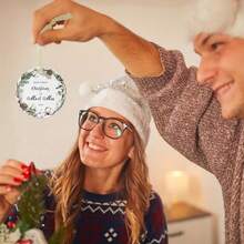 1 件精美亚克力先生和夫人第一个圣诞节装饰品 2024 - 为新婚夫妇设计的独特婚礼挂饰，纪念我们的第一个结婚圣诞节，珍贵的纪念品和浪漫的礼物创意 - 白色 - 查看 10