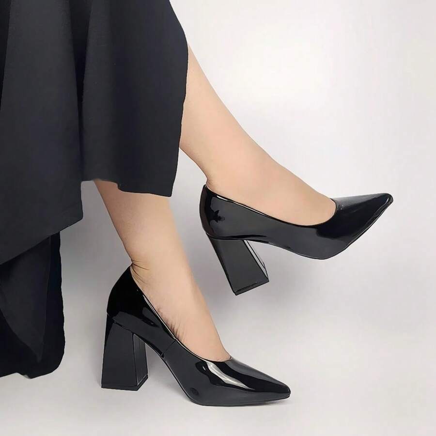 Women's Classic Black Patent Leather Pumps With 8.5 Cm Thick Heel MM5566 - màu đen - Xem 1