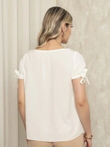 ALETHEIA - SHORT SLEEVE BLOUSE WITH TIE ON THE SLEEVE MADE IN VISCOSE FABRIC - BRAZILIAN WOMEN'S BLOUSES - 香檳色 - 查看 2
