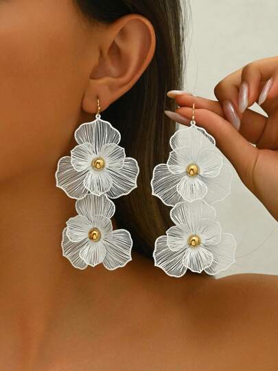 1 Pair Fashion White Double-Layer Flower Earrings, Exaggerated Design Long Multilayer Flower Drop Earrings For Women, Suitable For Daily Wear Valentines