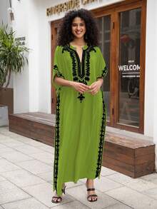 Green Embroidered Arabic Style Robe For Women - Green - View 5