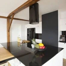 1 卷黑色接触纸光泽防水自粘壁纸厨房 15.7 英寸 x 196.85 英寸黑色壁纸剥离和粘合乙烯基可移动壁纸厨房台面壁纸 - 黑色 - 查看 5