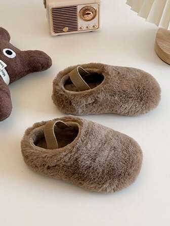 1pair New Kids Comfy Versatile Plush Slippers With Elastic Heel Strap, For Winter