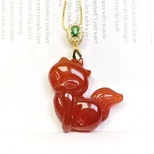 1 Pieza Colgante de collar con cristal de ágata natural en forma de zorro, gatito, chakra de moda, joya guardiana de la paz, tallado a mano, para hombres y mujeres, con significados de paz, riqueza, suerte, felicidad familiar. Apropiado como regalo familiar, navideño u otros días festivos. (Opcionales: cordón, caja de regalo)