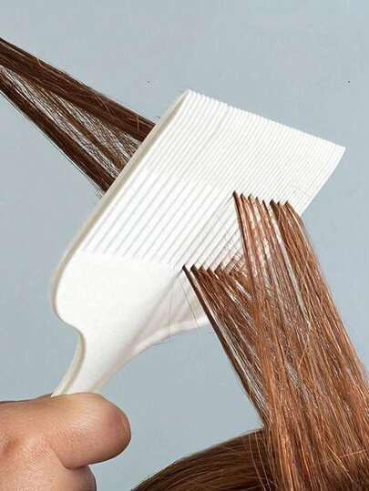 1pc Dyeing Comb With Pointed Tail & Gradient Color Design, Hairdressing Tool For Separating Highlights And Coloring, Suitable For Salon Or Family Use ,Hair Styling Tools Hair Accessories For Barber Salon Beauty Travel Essential Hair Products,Hair Cares,Hair Accessories