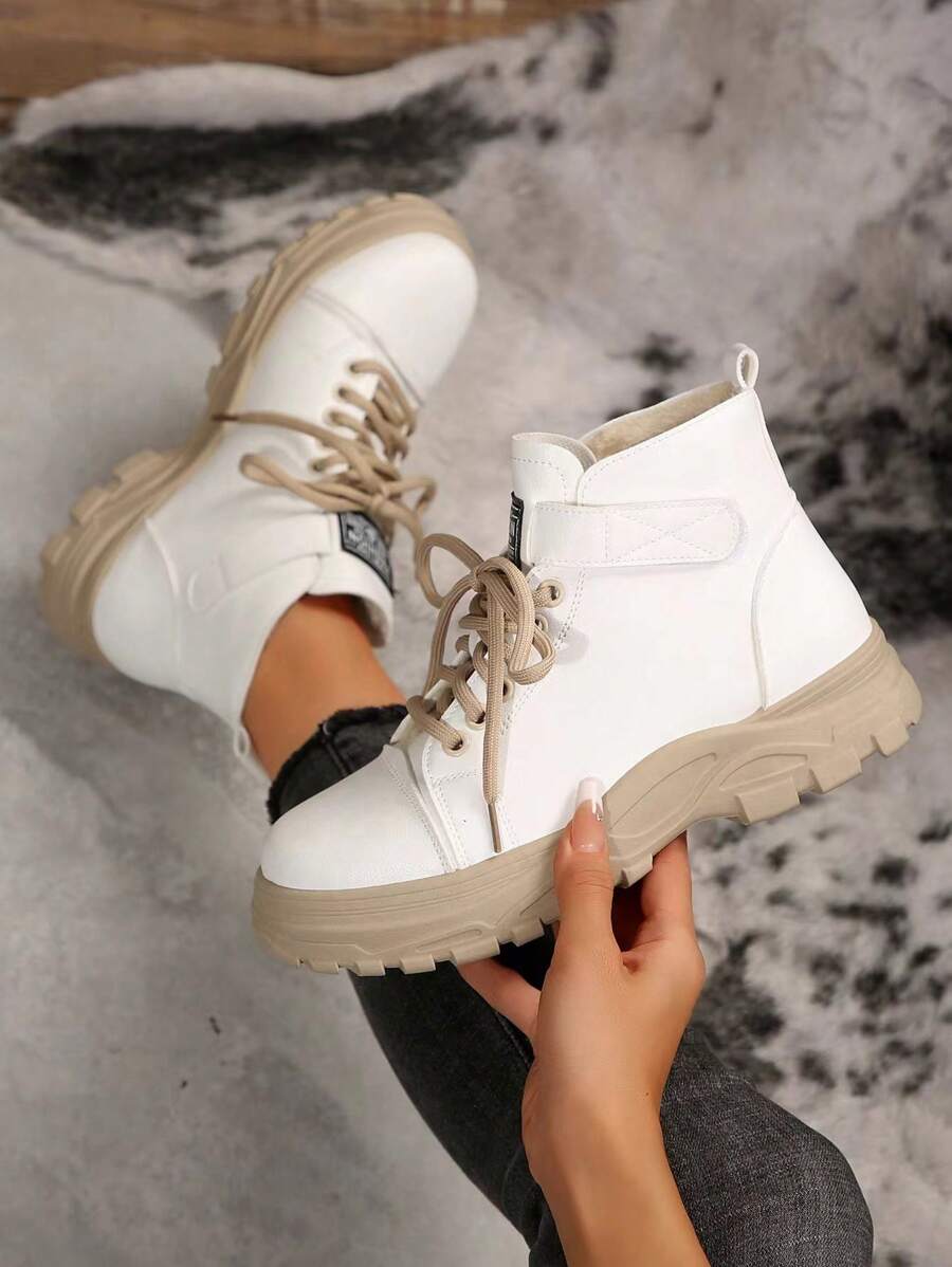 Botas de nieve de invierno para mujer, zapatos deportivos de suela blanda y de altura superior, botas cómodas de media pantorrilla con suela gruesa y cordones - Blanco - Ver 1