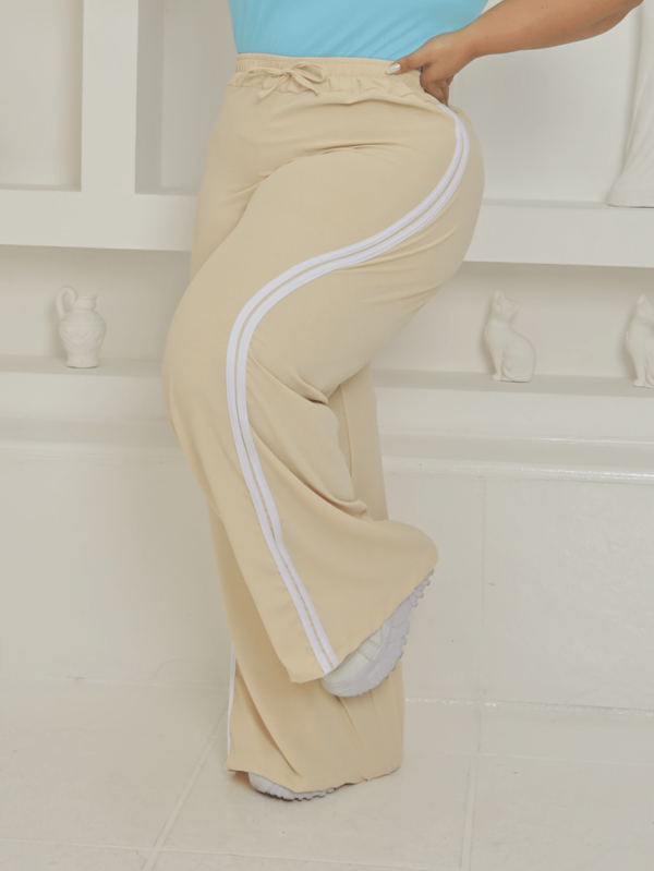 CALÇA FEMININA PANTALONA COM LISTRA DE LADO SOCIAL FLARE ALFAIATARIA TRACK PANTS CANDY COLORS
