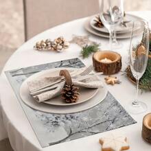 1 件 4 件 6 件 8 件 圣诞一品红餐垫套装 - 12x18 英寸涤纶方形可洗编织餐垫，花卉图案，节日餐厅装饰 - 彩色 - 查看 3