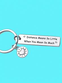 1 件女士男士关系礼物心形吊饰口号距离意味着如此之少当你意味着如此多心形图案雕刻矩形形状不锈钢钥匙扣可爱休闲风格汽车钥匙扣包饰背包汽车吊坠适合丈夫妻子男朋友女朋友/情侣/恋人姐妹兄弟/最好的朋友/友谊生日礼物感恩节圣诞节新年情人节礼物 - 淺灰色 - 查看 1