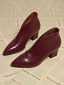 New Crocodile Embossed Thick Heel Ankle Boots, Women's Fashion Versatile Pointed Toe Red Slip-On Chunky Heel Short Boots, Ladies Snakeskin Chunky High Heel Shoes In Wine Red