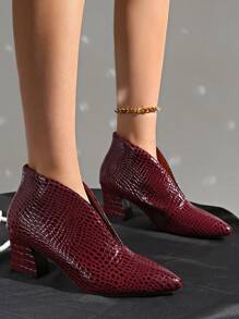 New Crocodile Embossed Thick Heel Ankle Boots, Women's Fashion Versatile Pointed Toe Red Slip-On Chunky Heel Short Boots, Ladies Snakeskin Chunky High Heel Shoes In Wine Red