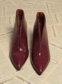 New Crocodile Embossed Thick Heel Ankle Boots, Women's Fashion Versatile Pointed Toe Red Slip-On Chunky Heel Short Boots, Ladies Snakeskin Chunky High Heel Shoes In Wine Red