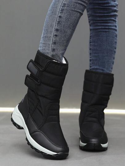 新款女式户外休闲防滑保暖雪地靴，带钩环设计，适合冬季雪地，毛皮靴