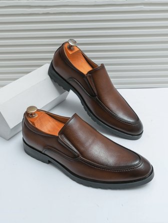 New Loafer Shoes, British Style Low-Top Solid Color Pointed Toe Soft Bottom Breathable Slip-On Casual Shoes, Versatile For Commuting, Vacation, Ball And Party, Fashion Men Shoes