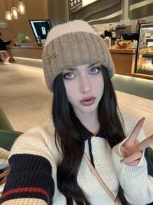 1 件时尚双色针织帽，男女通用，时尚金属标志设计，防风保暖，适合滑雪、散步和秋冬季日常使用 - MM1351 - 查看 4