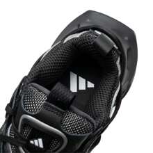 Adidas XLG RUNNER DELUXE 轻便低帮跑步鞋，男女款舒适运动鞋 - 黑色 - 查看 3