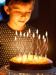 12 件玫瑰金和黑色弧形锥形蜡烛、生日蛋糕蜡烛装饰配件、烘焙甜点派对氛围照明 - 玫瑰金 - 查看 10