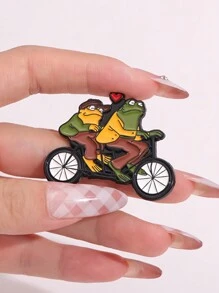 1pc Frog And Toad Enamel Pin Customized Double Bicycle Brooch Cartoon Animal Jewelry Gift For Friends - Multicolor - View 4