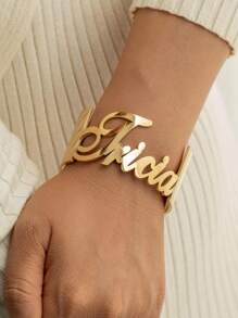 1 Retro Personalized Fashion Street Custom Name Wide Face Bracelet For Women Men, Daily, Work, Dating, Gift-Giving, Valentine's Day, Festival, Party, Gold, Stylish, Colorful, Vintage, Hipster, Y2k, 2000s Fashion, Old Money, Custom, Personalized, Unique, Ideal Gifts For Him, Ideal Gifts For Her, Her, Boyfriend, Girlfriend, Dad, Mom, Family, Friends, For Anniversaries, For Birthdays, For Graduation, For Prom, For Party,School Supplies,Back To School,School Gift,For Office,For School,For Classroom,For Teacher Gifts,For University,For Colleague,For Dorm Rooms,For Teacher,For Boys And Girls,For Teenagers,Junior High School Students,Middle School Students,High School Senior High School Students,College Students,University Students,Freshman,Sophomore,Underclassmen