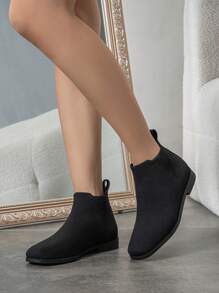 Damskie krótkie buty i botki Chelsea Boots, buty na imprezę świąteczną, krótkie buty bankietowe, płaskie buty