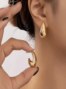 1 Pair Of Fashionable Elegant Stud Earrings, Luxurious Unique Design For Daily Wear