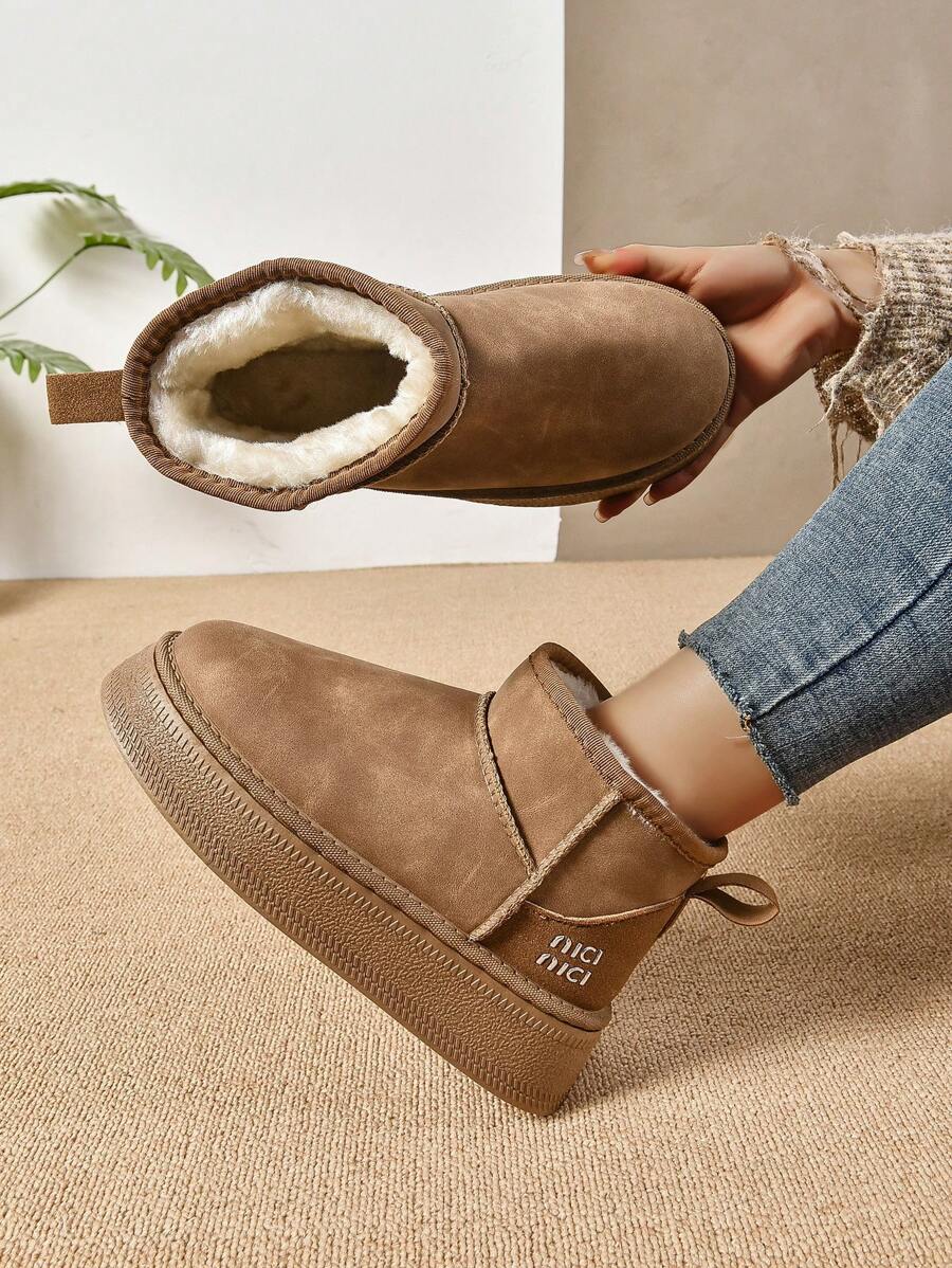 Botas de Neve para Mulheres para Uso Externo, Forro de Pele de Carneiro, Antiderrapante, Calçado Feminino com Sola Grossa, Bota Ankle com Puxador, Forrada Termicamente para Inverno