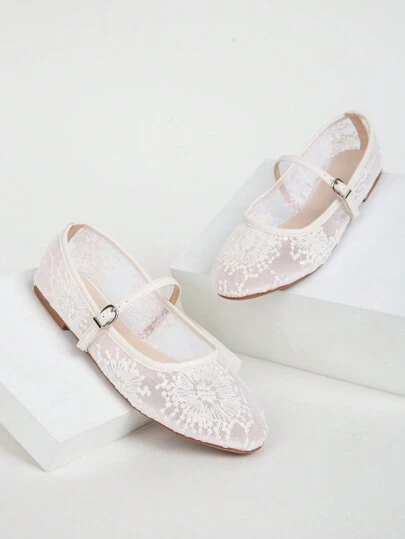 2025 秋季女士圆头芭蕾平底鞋，网眼材质，刺绣花卉图案，优雅简约透气复古玛丽珍一脚蹬款式，时尚舒适，适合日常穿着