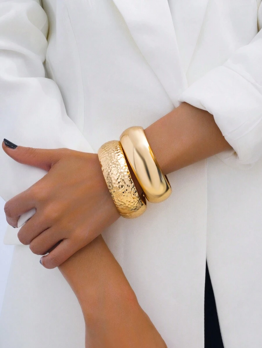 1 Pair Gold Smooth & Snake Skin Textured Overlapping Visual Effect Metal Bangle Bracelets