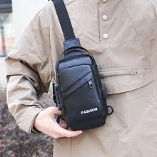 1 chiếc Túi đeo chéo da PU cho nam, Túi đeo chéo ngực đa chức năng dùng trong công việc, Chống nước, Thích hợp cho thanh thiếu niên, Quà tặng Giáng sinh cho nam Quà tặng Halloween Mùa đông Mùa thu Giáng sinh Túi dành cho nam Túi nam Túi đeo chéo Túi du lịch Quà tặng cho nam Ví Lễ Tạ ơn Túi đựng đồ ngày lễ Túi đeo vai Túi đeo hông Túi thắt lưng Túi đeo hông Quà tặng nam Túi đen Đi bộ đường dài Đi bộ đường dài Sinh viên Sức chứa lớn Đa chức năng Ngoài trời Di động Thời trang Thường ngày Quà tặng cho bố Quà tặng bạn trai Kỳ nghỉ - màu đen - Xem 3