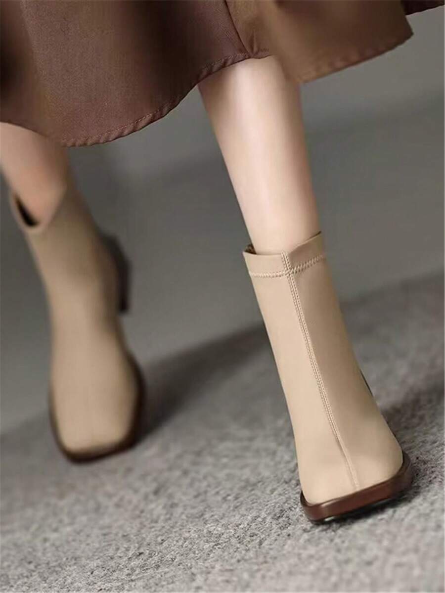 时尚英伦风格拼接后拉链方头粗跟靴 - 杏色 - 查看 1