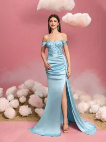 少女露肩礼服,搭配夸张侧腰带和高开衩细节 - 精致美人鱼轮廓晚礼服 - 淺藍色 - 查看 4