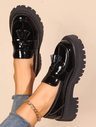Spring & Autumn Patchwork Leather Slip-On Loafers, Commuting & Vacation Versatile Casual Elegant Lady Personalized Fashion Waterproof Platform Comfortable Solid Color Tassel Flats