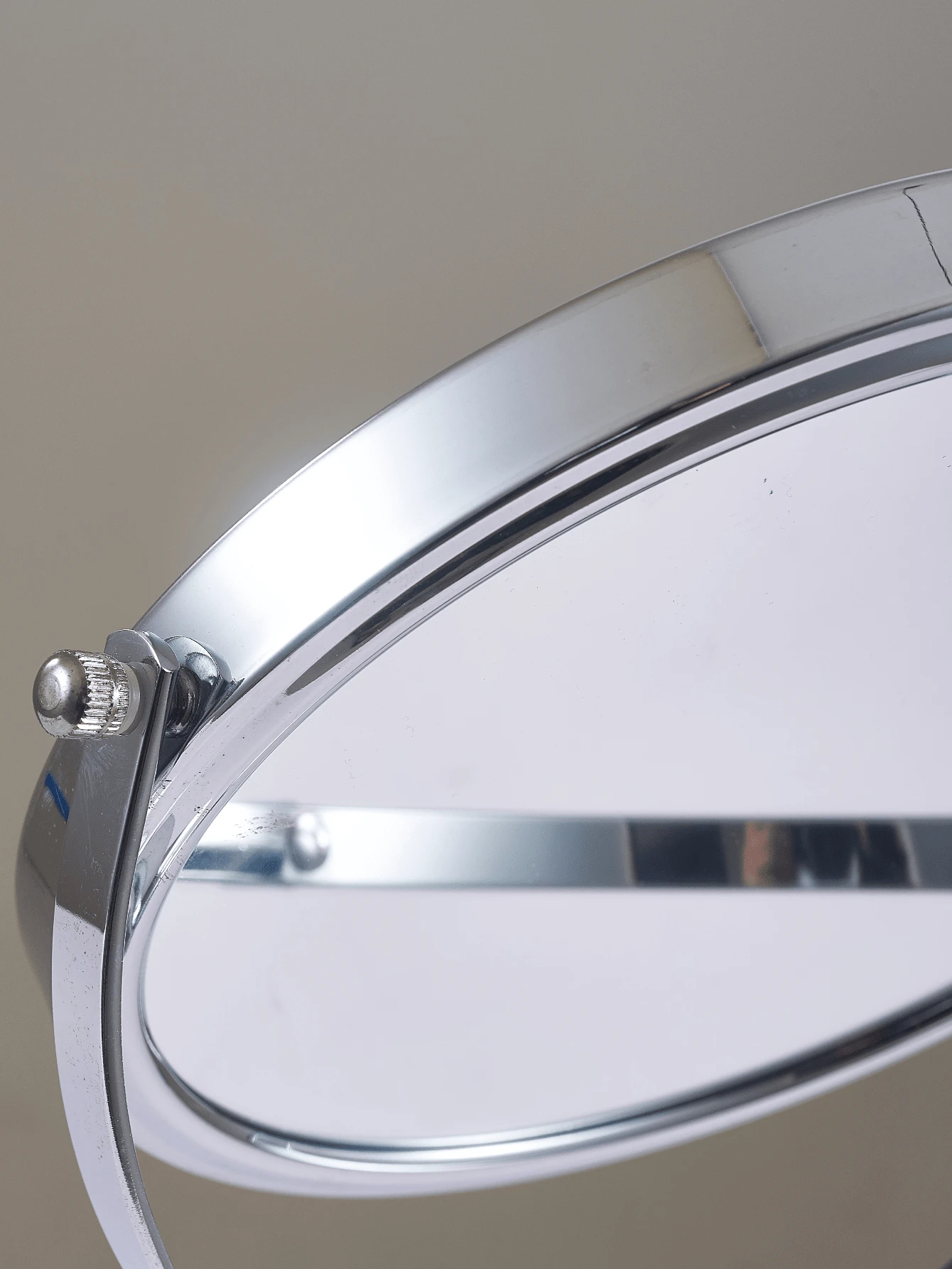 Large Size Adjustable Tabletop High Definition Magnifying Vanity Mirror