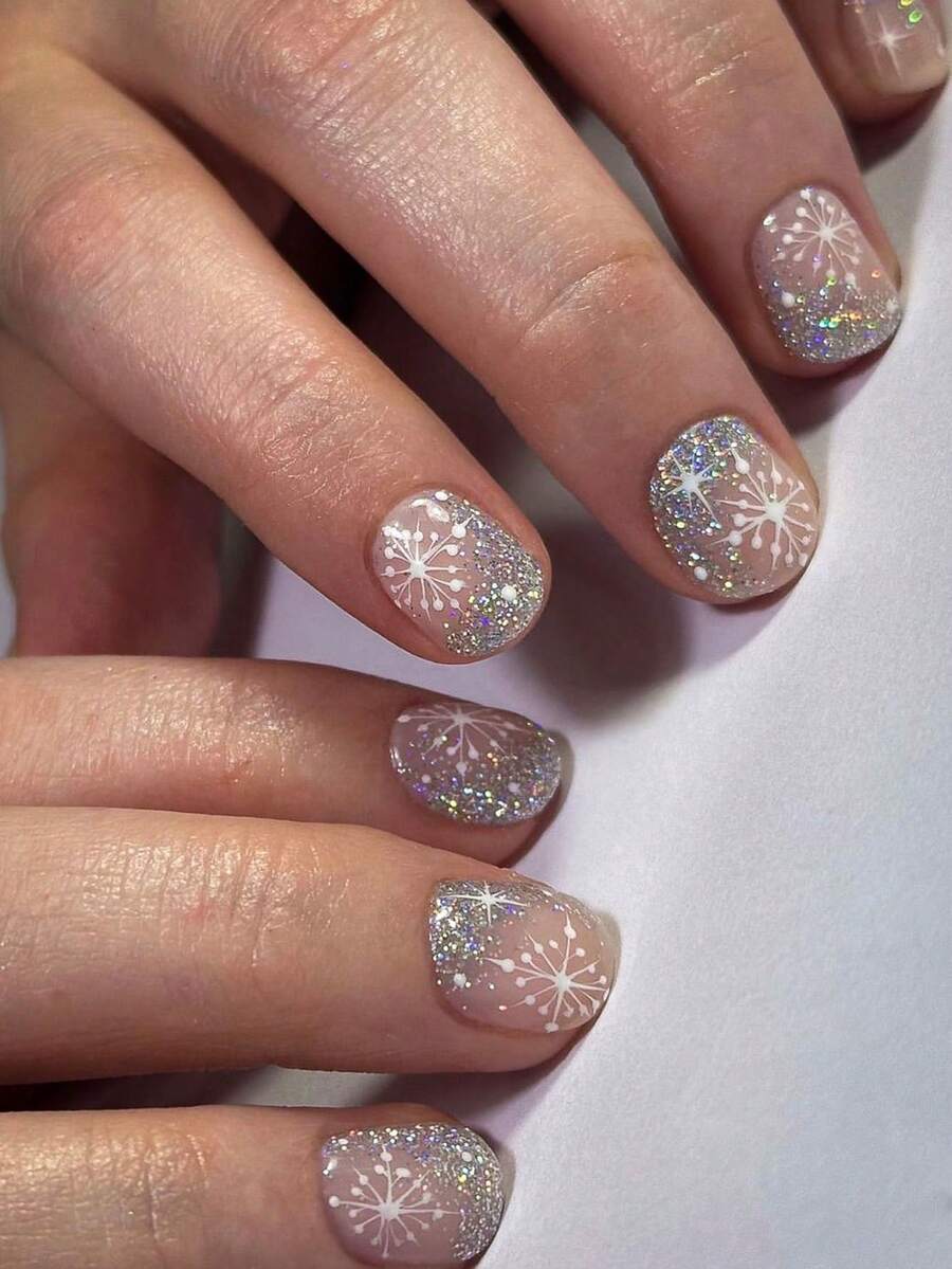 Nâng cấp ngay diện mạo của bạn với 24 móng tay vuông ngắn thời trang hiện đại màu nude đơn giản màu trơn, thiết kế họa tiết bông tuyết trắng, bột nhũ nhiều màu, ngọt ngào và dễ thương, thích hợp cho các quý cô và bé gái đeo trong các bữa tiệc và khiêu vũ Giáng sinh, bộ móng tay giả che phủ toàn bộ để đeo hàng ngày - Nhiều màu - Xem 1