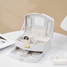 经典皮革珠宝盒带钥匙锁，天鹅绒衬里，带抽屉的桌面收纳盒，适用于耳环、项链、手链 - 适合女士和女孩的多功能半圆形收纳盒 - 彩色 - 查看 2